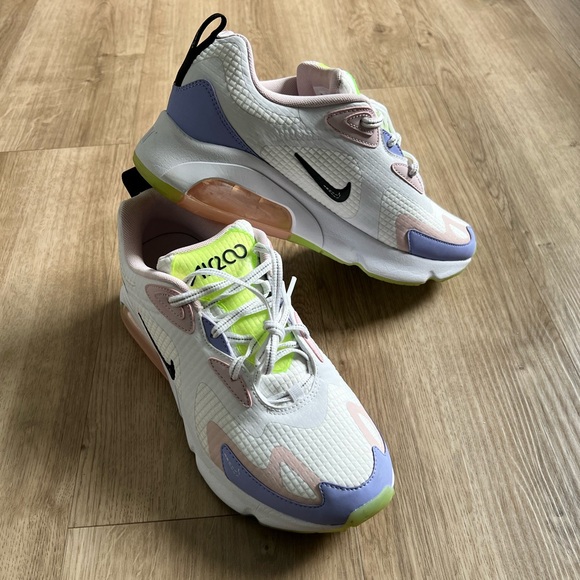 Nike Airmax 200 SE - Picture 5 of 7